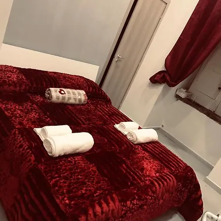 Sosta In Τόρρε ντελ Γκρέκο